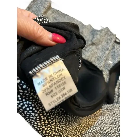 Black and White - Alisha Levine Swimdress - Size 22W - Picture 7 of 8